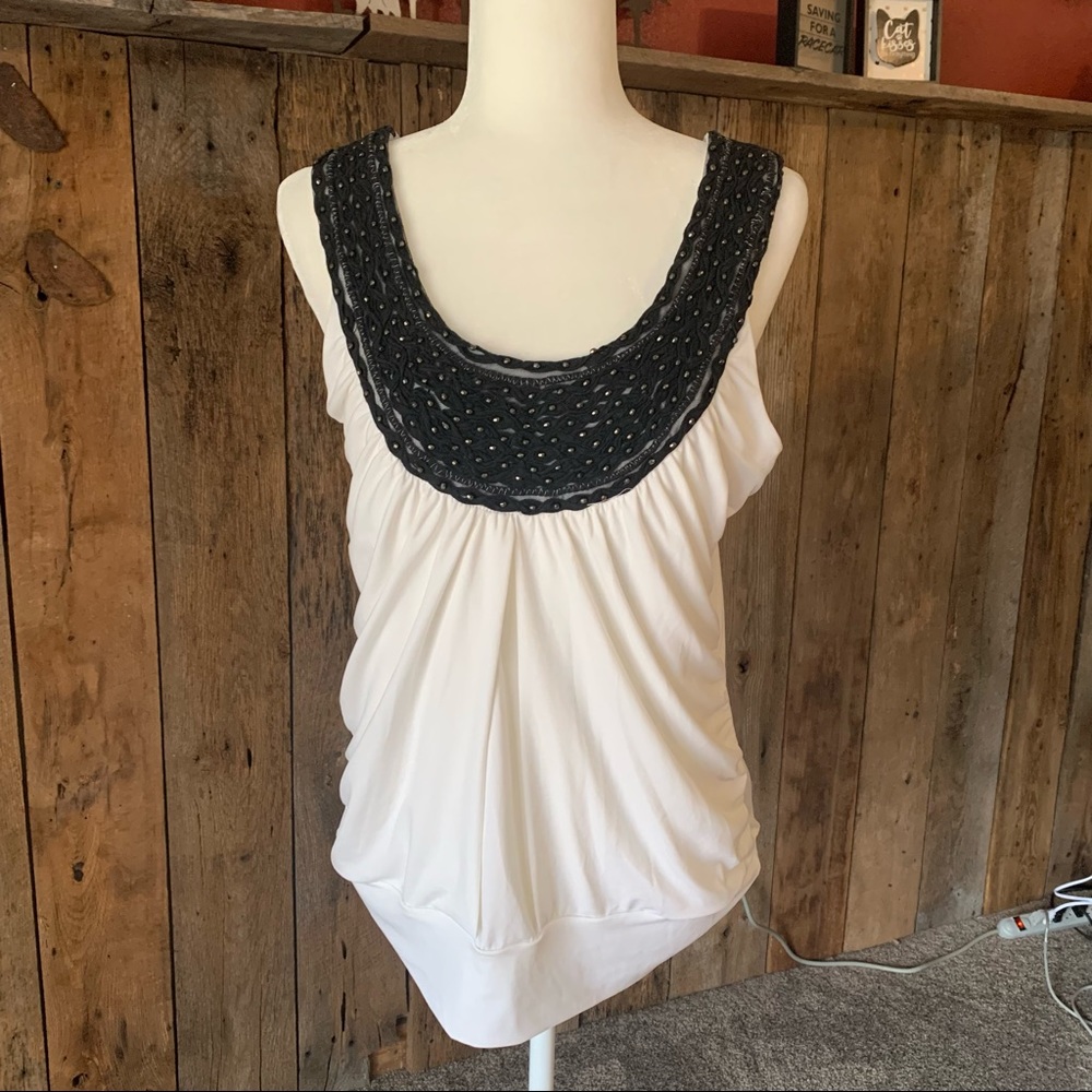 Studio Y XL Tank